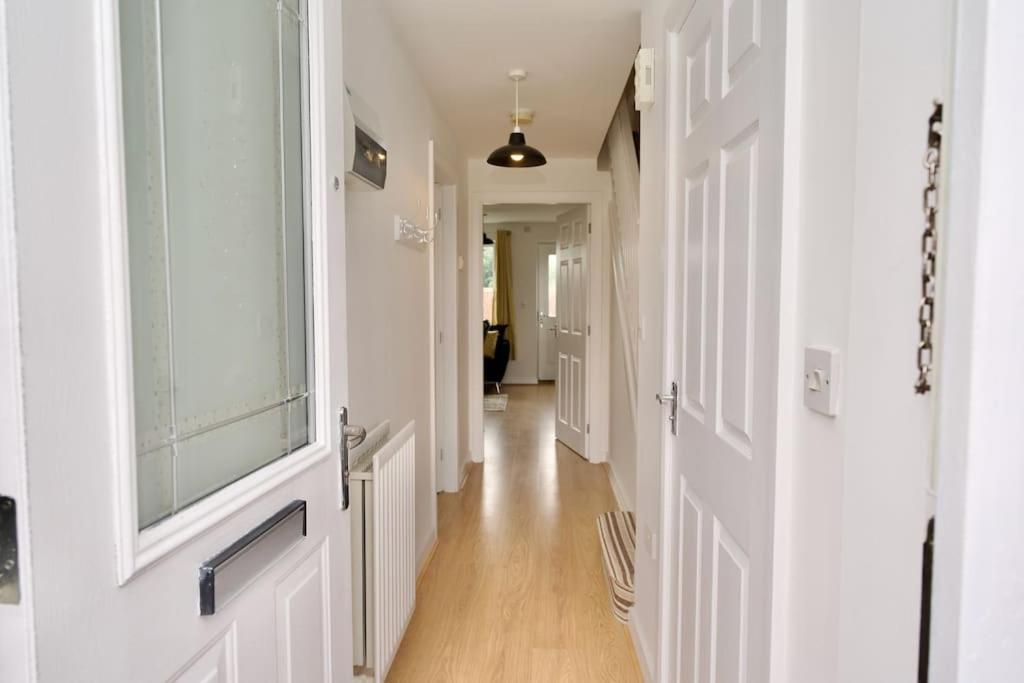 Highley'S Nest - Fully Furnished Gem, Free Private Parking, Sky Tv & Netflix Villa Coventry Dış mekan fotoğraf