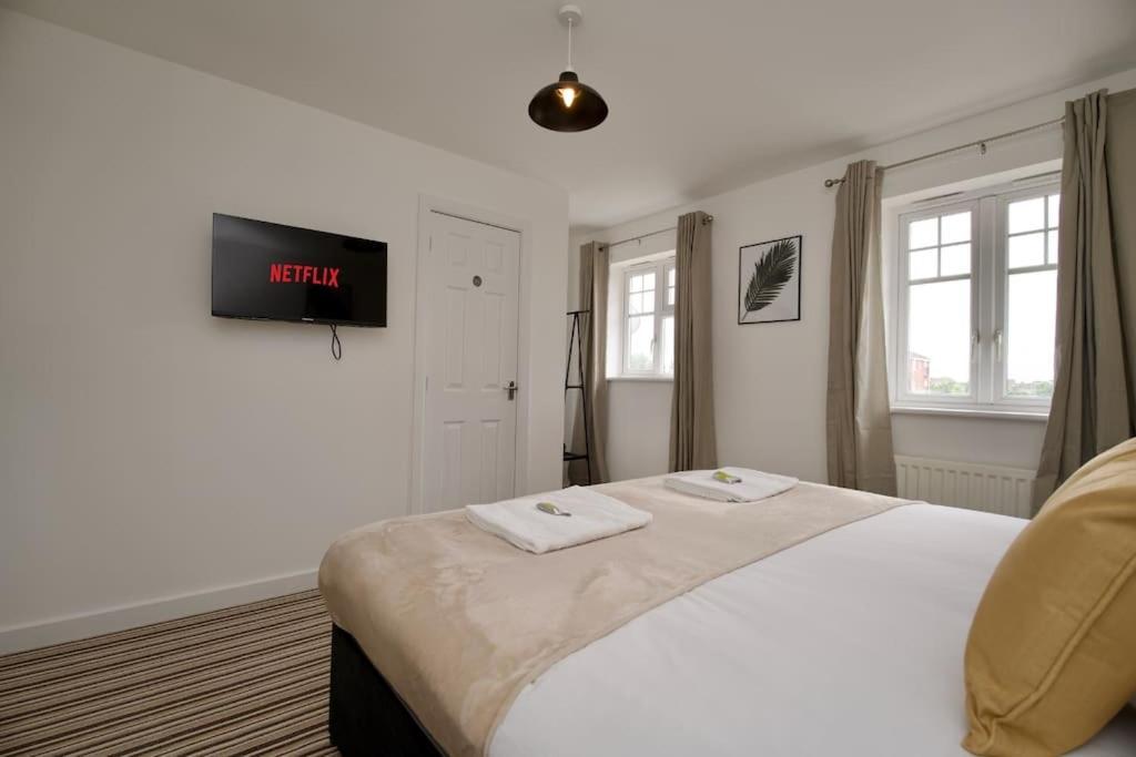 Highley'S Nest - Fully Furnished Gem, Free Private Parking, Sky Tv & Netflix Villa Coventry Dış mekan fotoğraf