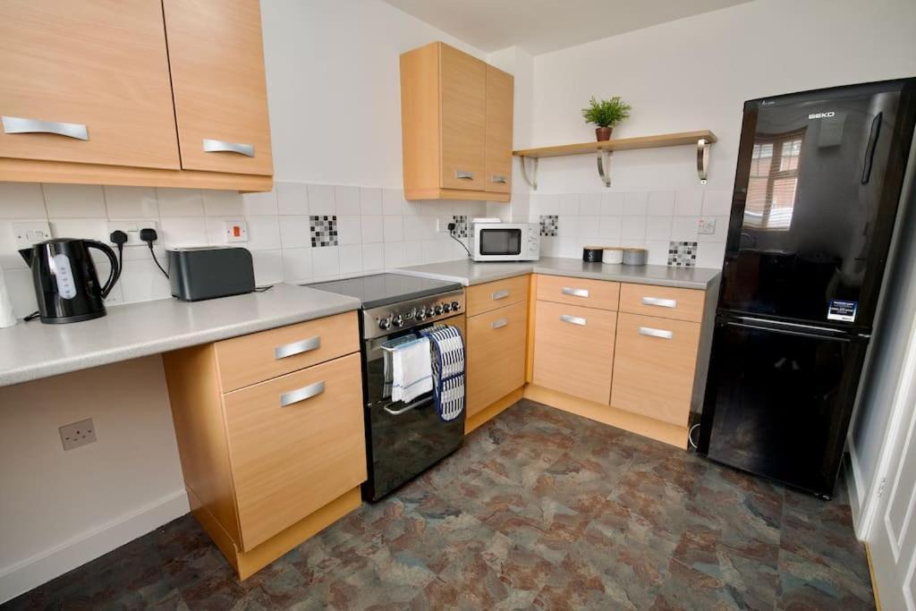Highley'S Nest - Fully Furnished Gem, Free Private Parking, Sky Tv & Netflix Villa Coventry Dış mekan fotoğraf
